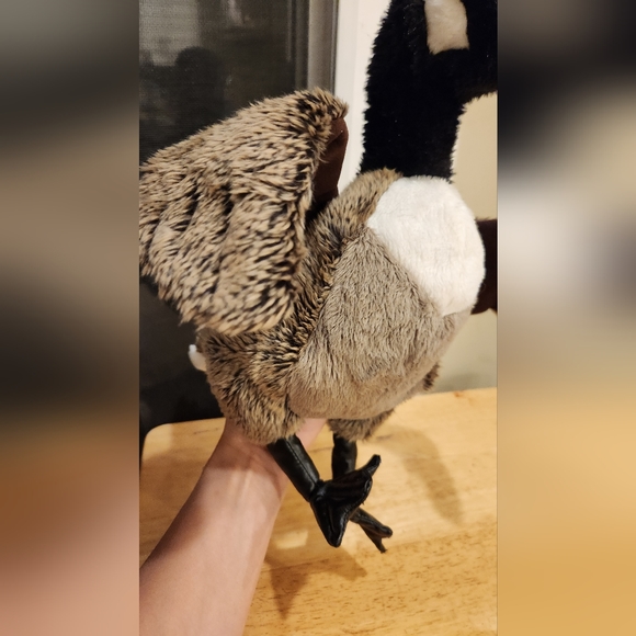 Folkmanis Canadian geese bird puppet - Picture 7 of 10